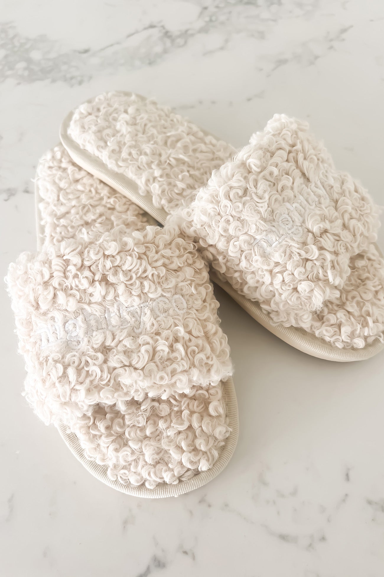 Nightly Sherpa Slipper Beige White